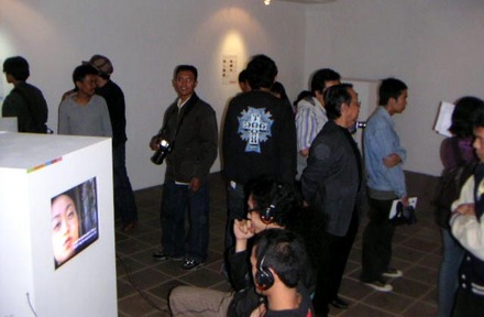 2004bandung-exhibition01.jpg